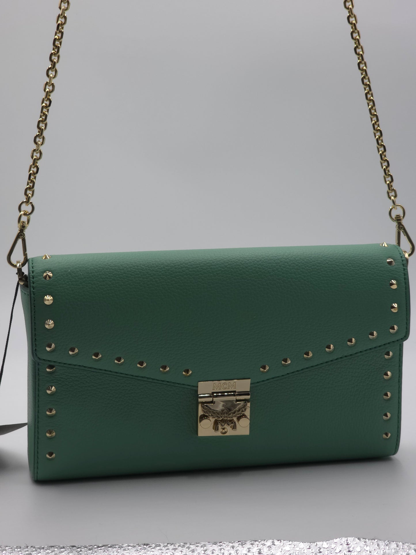MCM patricia park ave chain wallet mintgrün