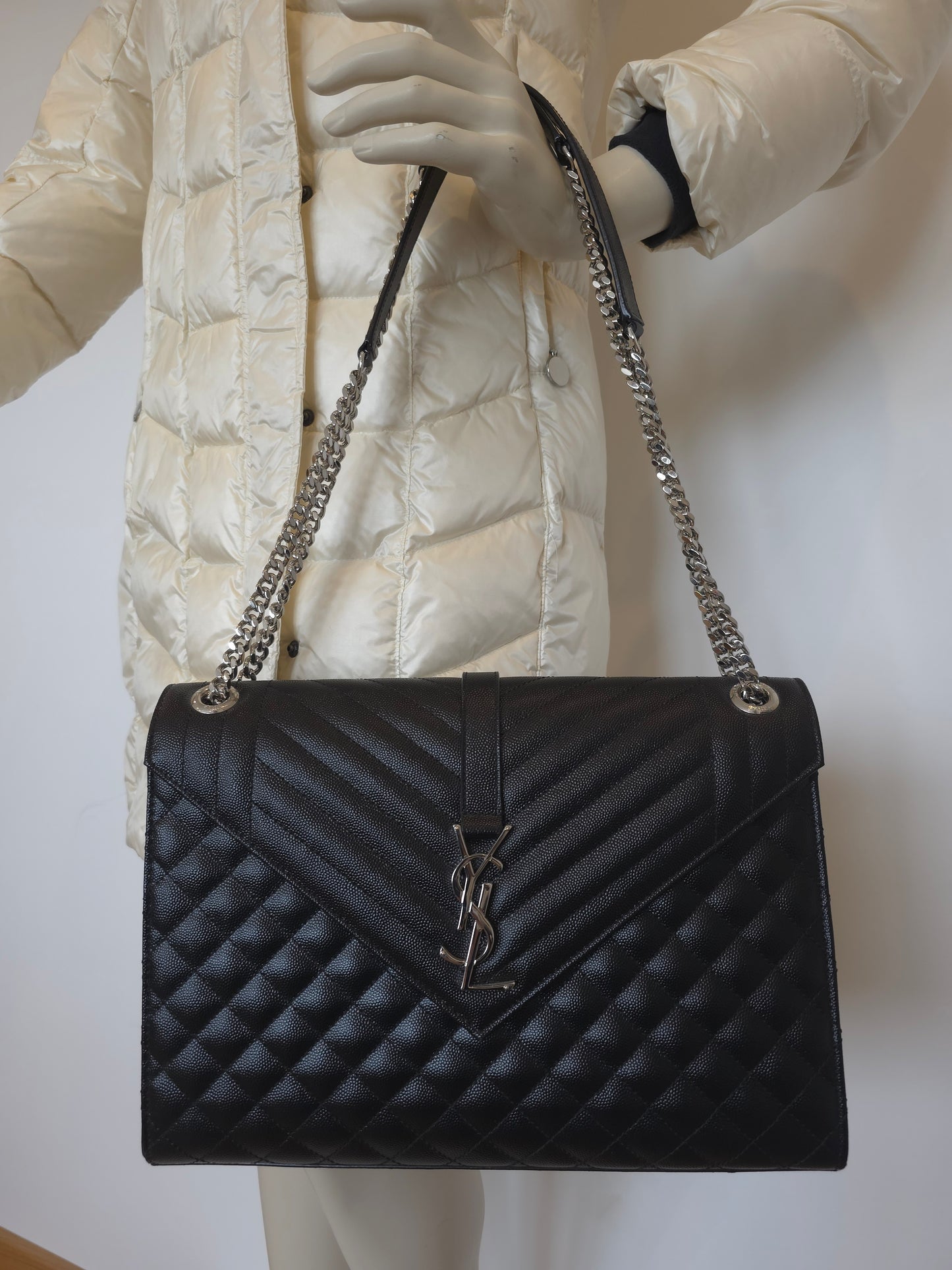 Saint Laurent Envelope Tasche