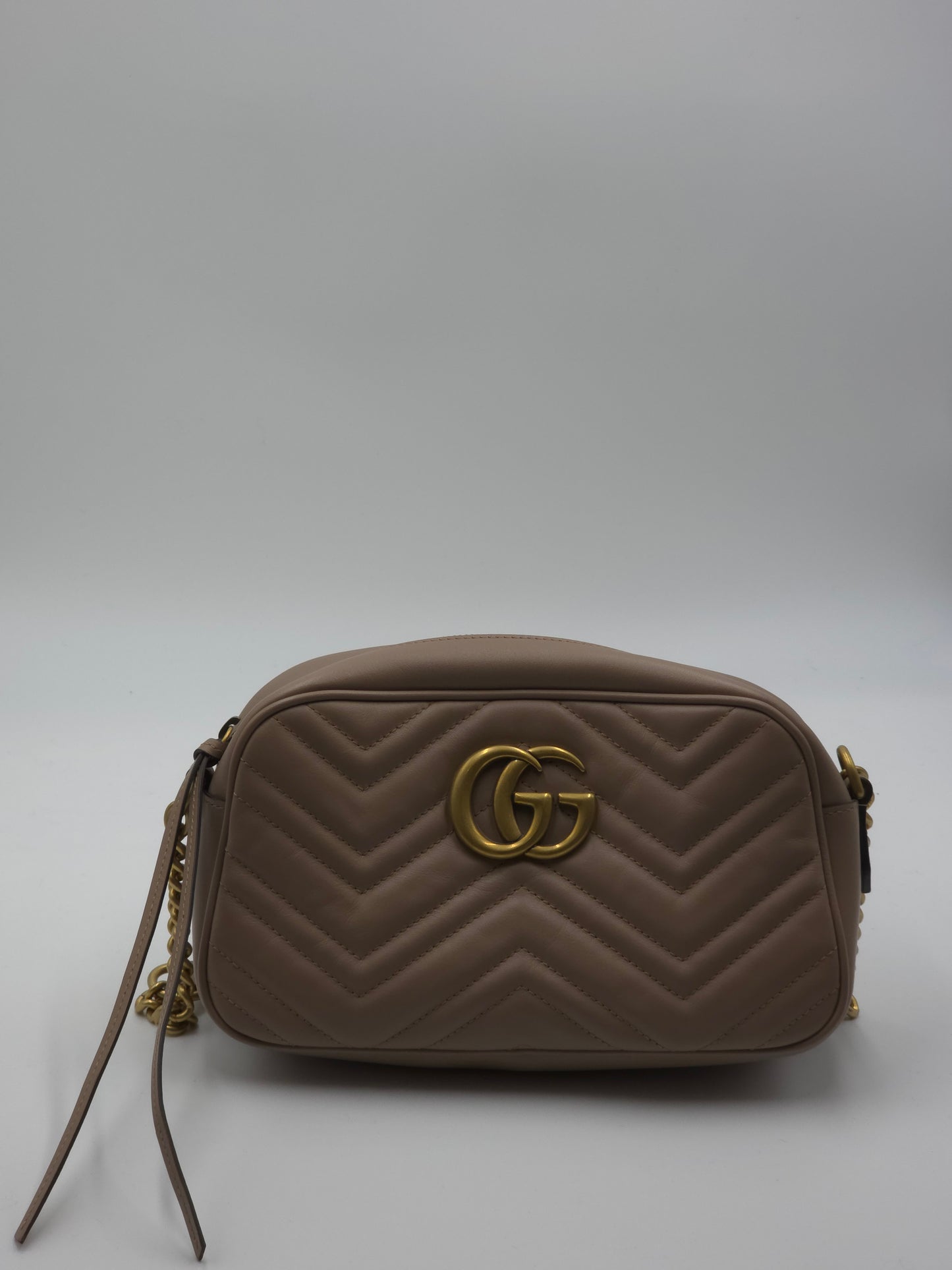 Gucci kleine GG Marmont Schultertasche, Taupefarben