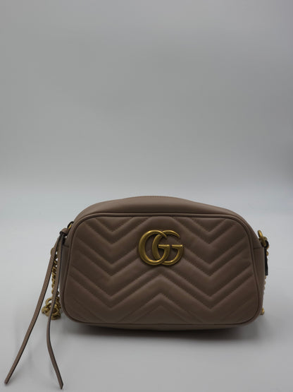 Gucci kleine GG Marmont Schultertasche, Taupefarben