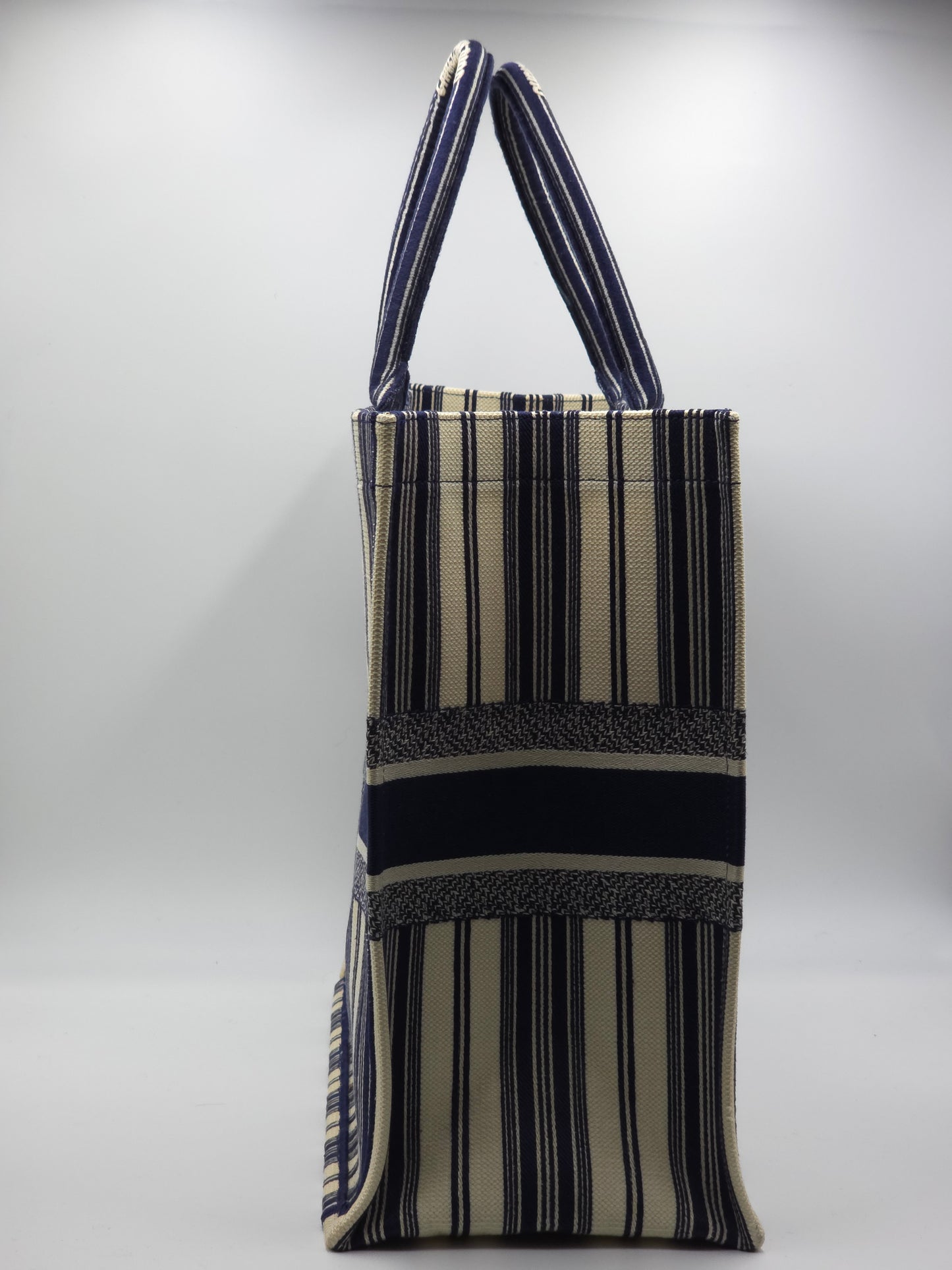 Große Dior Book Tote
